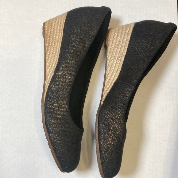 Clarks Shoes - Clarks Mallory Luna Women's Wedge Heel Shoes Navy Gold Textile 26157539 Sz 8M